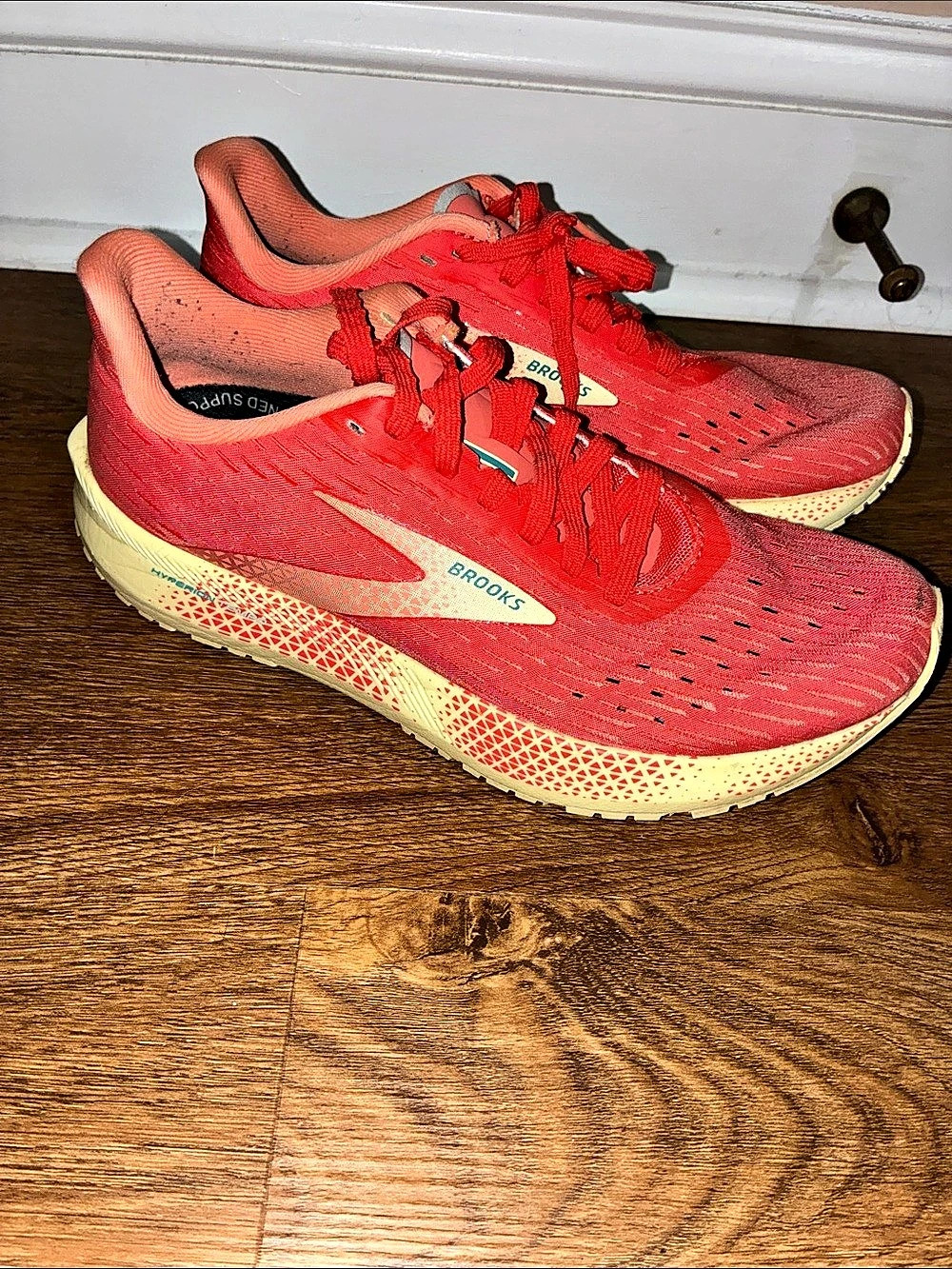 Brooks Ghost 15 women’s US 7.5 Red Athletic Shoes